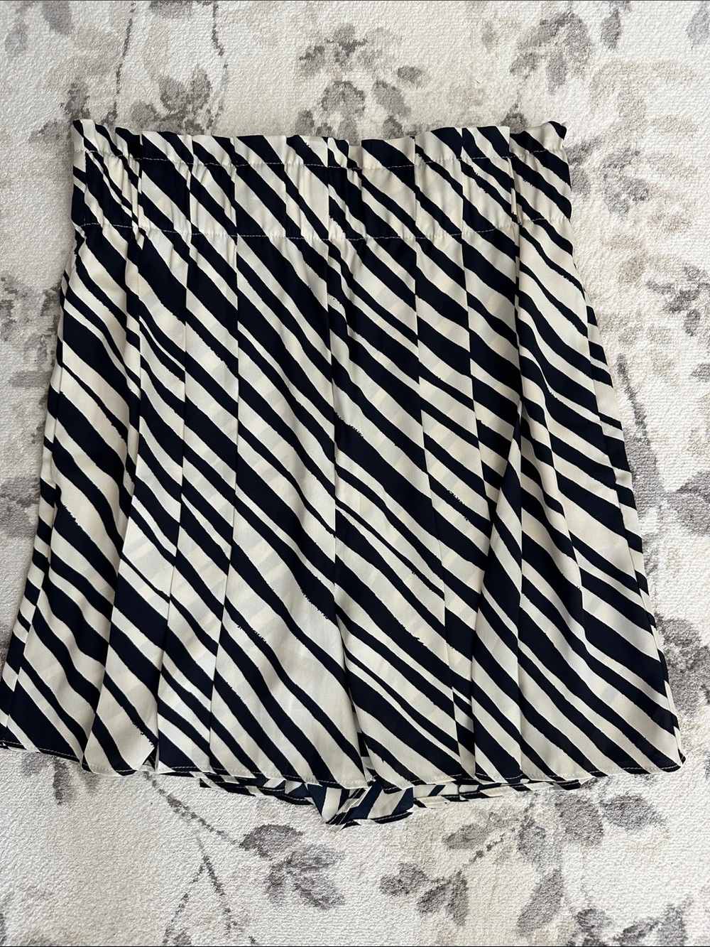 Ann Taylor Black & White Diagonal Stripe Shorts